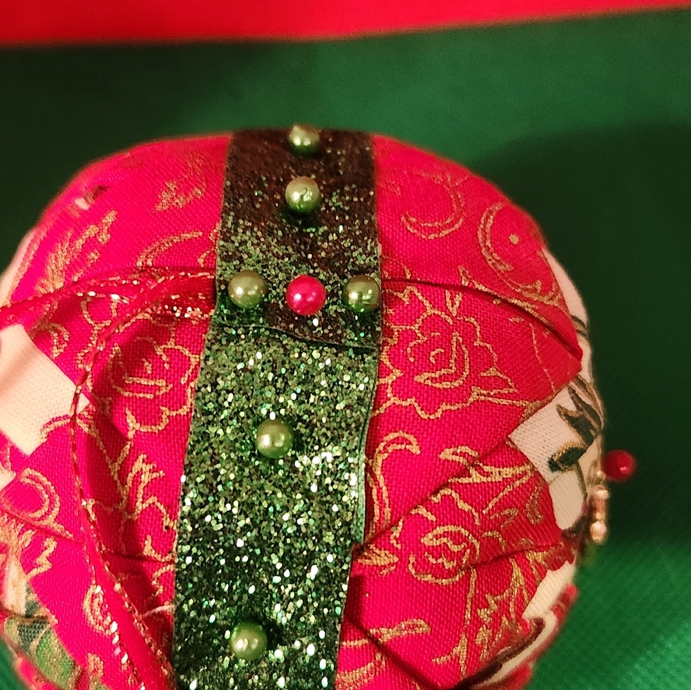 Handmade Quilted Christmas Ornament - Picture 5 of 6